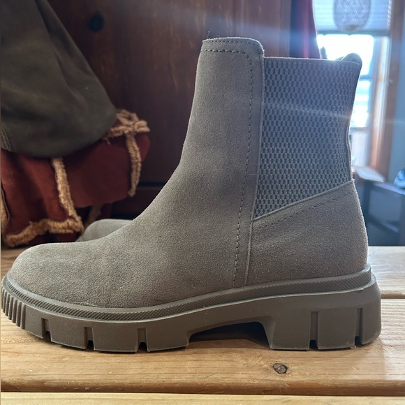 BLONDO Bandit Waterproof Ankle Boots Suede Taupe 8.5‎ - Picture 3 of 12